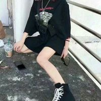 微信头像比心对着天空(3)