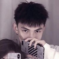 白衣服情侣头像 床上(11)