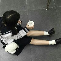 非主流图片衣服图片女生头像(11)