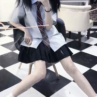 白色唯美女生头像背影(18)