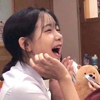 马尾辫女孩侧脸头像女生图片(18)