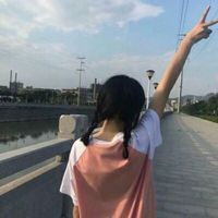 qq头像女生红衣古风现代(18)