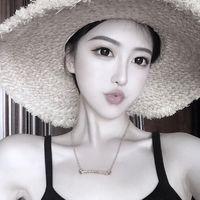 女生头像面朝大海背影图片(13)