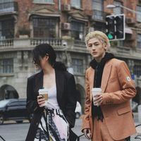 头像放情侣照知乎(16)