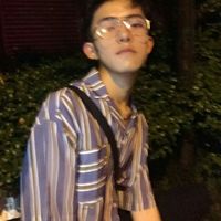 黑白背影侧脸男生头像唯美图片(4)