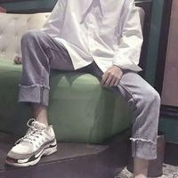 颓废头像男生背影黑白