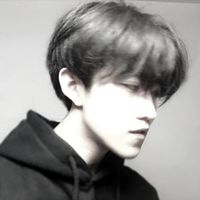 小眼睛男生与大眼睛女生的头像(2)