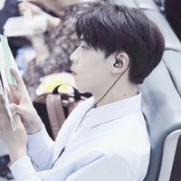 男生会摸什么样的女生头像