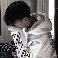 男生篮球亮色头像(4)