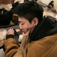 qq好看的男生真人头像图片大全图片(19)