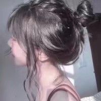 叼着花的女生头像(17)