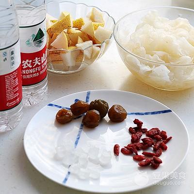 夏天可以吃小吊梨汤（冬日清肺必备饮品）(6)