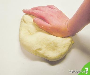 用平底锅做披萨的最好方法（用平底锅做披萨）(8)