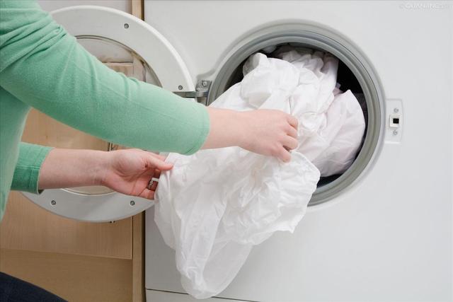 sanyo全自动洗衣机拆卸清洗方法，轻松清洁有爱生活(2)