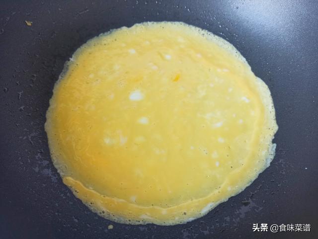 怎么做好吃又好看又简单的蛋卷（跟大厨学一道蛋卷的做法）(6)