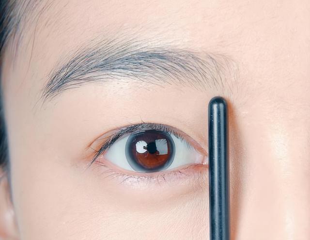 正确的眉妆图解（这篇眉妆教程好详细）(1)